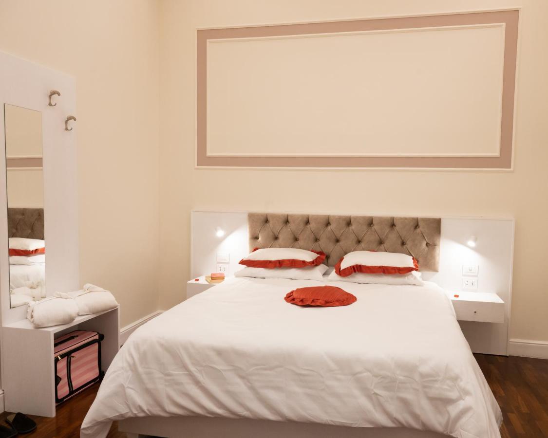 Hotel Bernini House Naples Extérieur photo