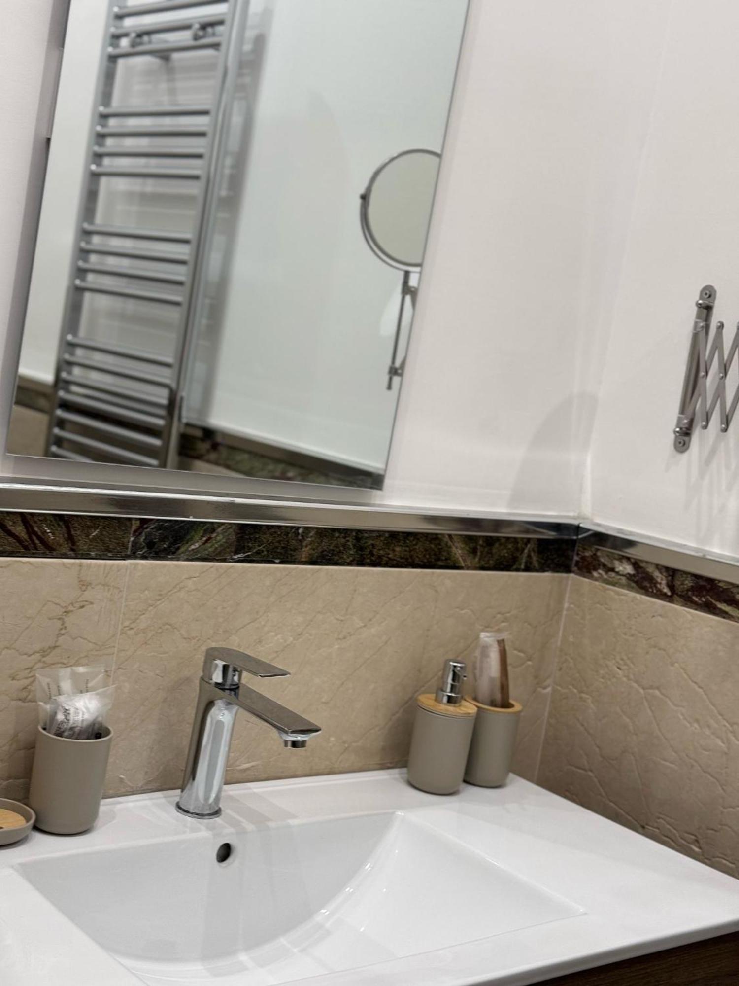 Hotel Bernini House Naples Extérieur photo