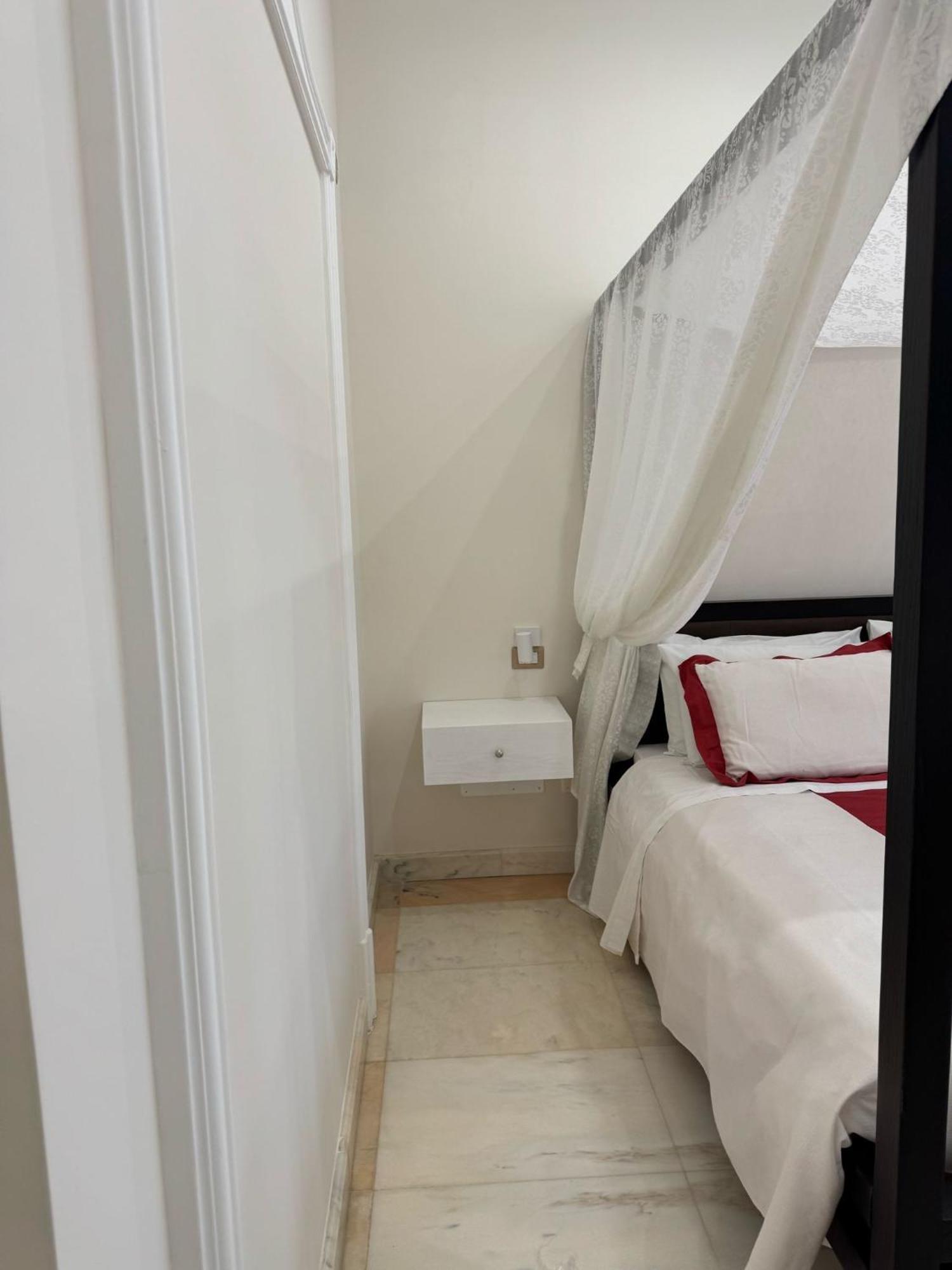 Hotel Bernini House Naples Extérieur photo